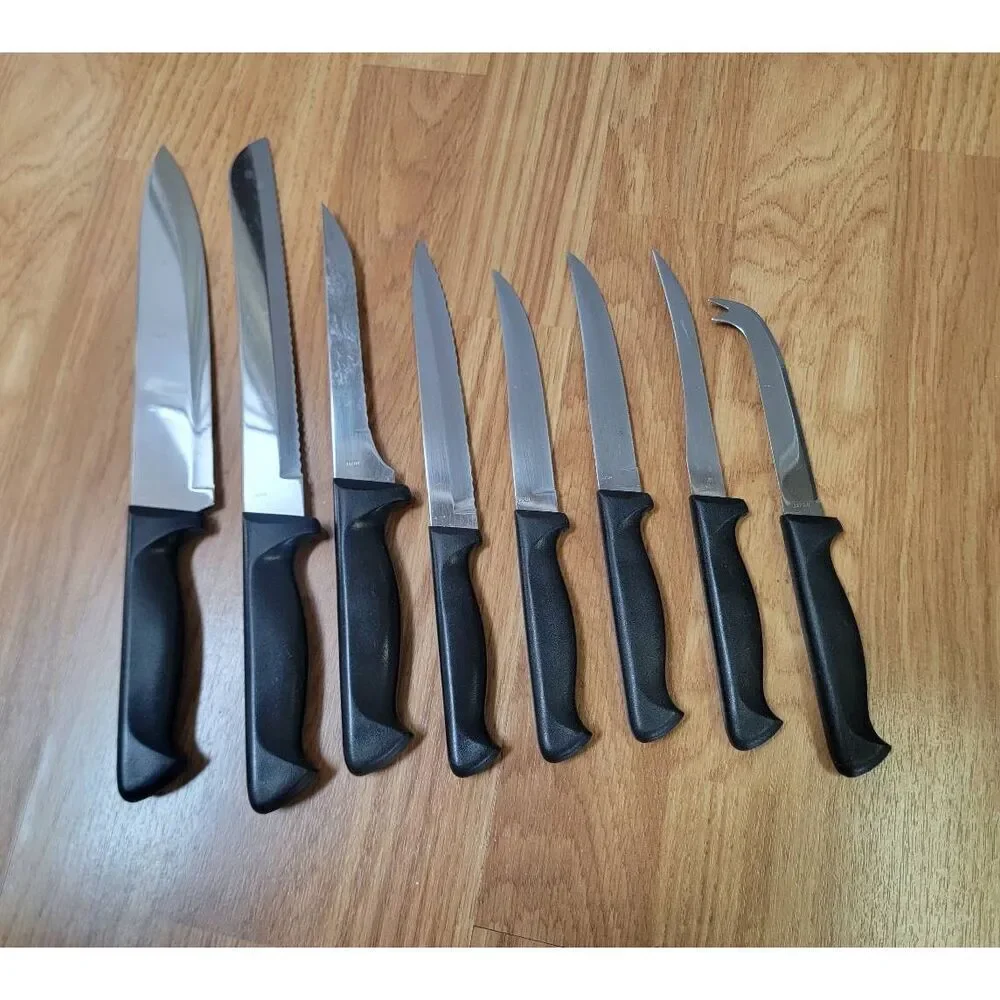 Henckels International Classic  12-PC-Knife Block Set Missing 4Pc